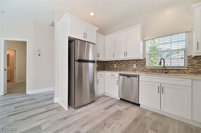 Photo - 10706 Pearl Bay Cir