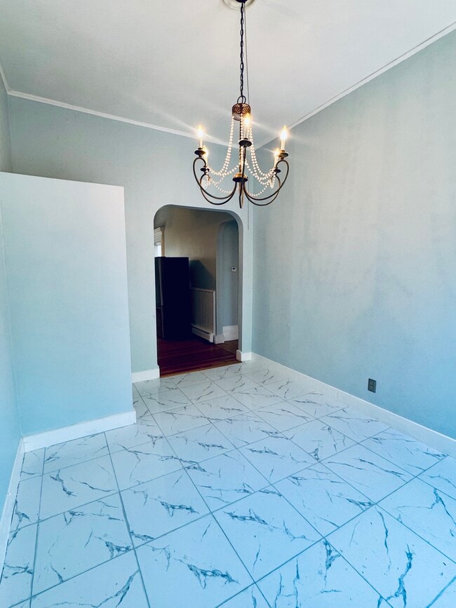 123 Almy St Unit 1F