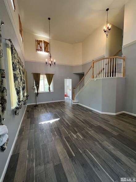 1889 Cambridge Hills Ct