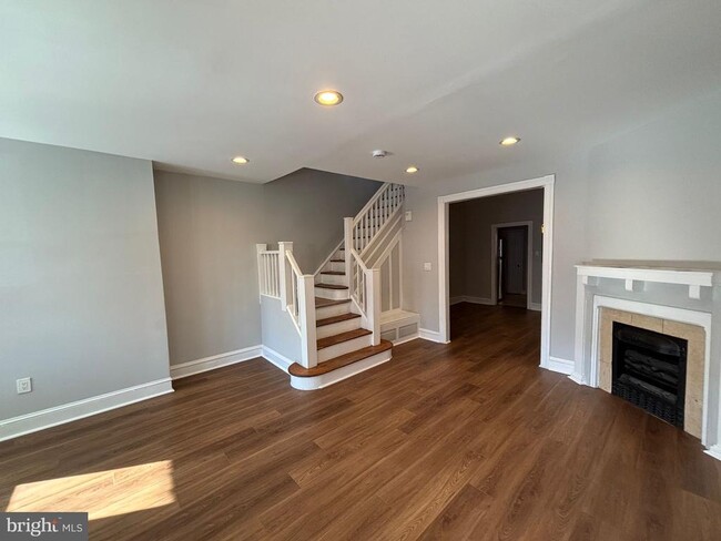 Photo - 6205 Lansdowne Ave Townhome