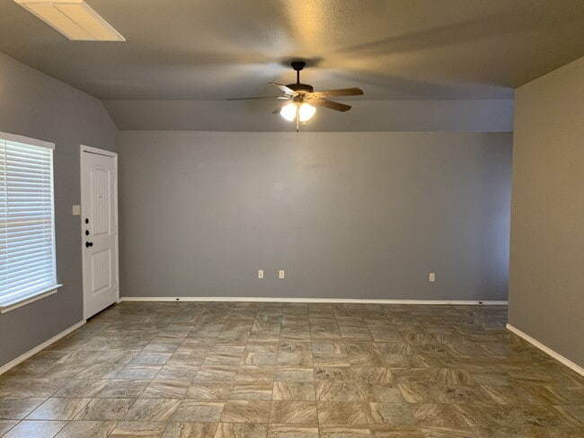 Photo - Move in Special - $200 Off First Month's R...