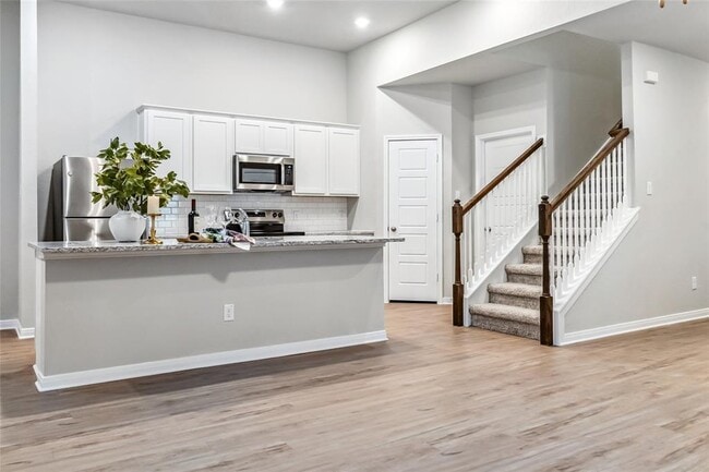 Photo - 428 Cross Barn Blvd