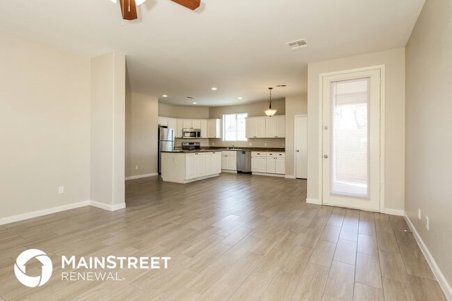 Photo - 15460 W Canterbury Dr