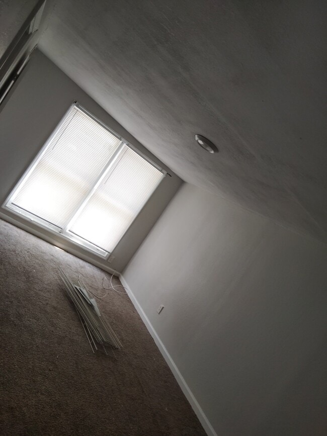 Photo - 418 Holly Dr SE