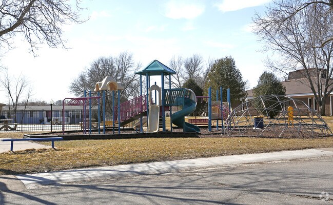 Photo - Rockford Riverview Estates