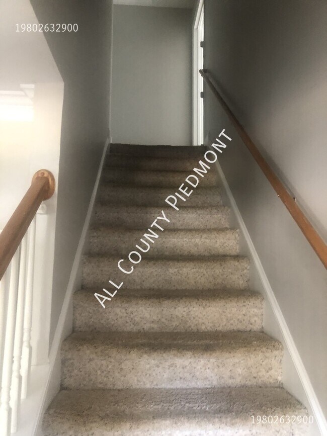 Photo - 13214 Meadowmere Rd