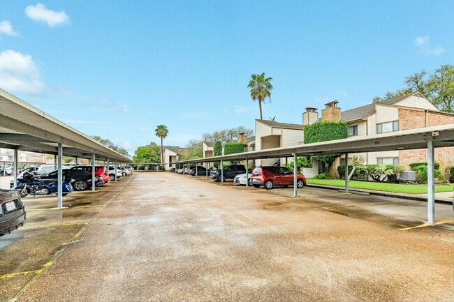 Photo - 7128 N Holiday Dr