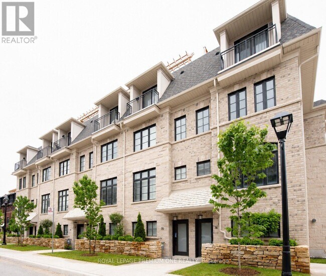 Photo - 15 Lunar Cres