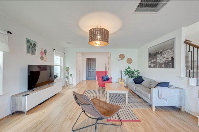 Photo - 16330 Oakside Hollow Ln