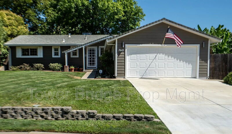 Photo - 7445 Midiron Dr