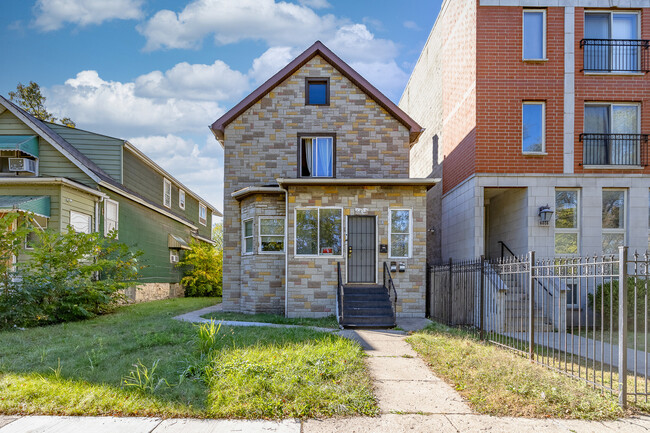 Photo - 6812 S Lafayette Ave House