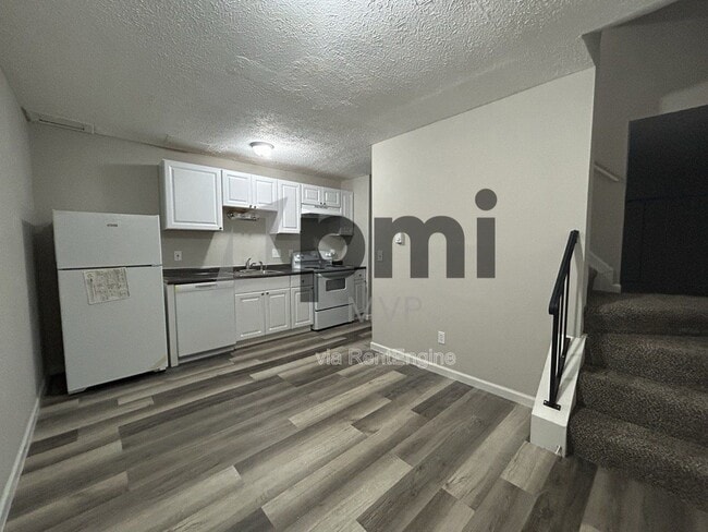 Photo - 2761 Wedge St