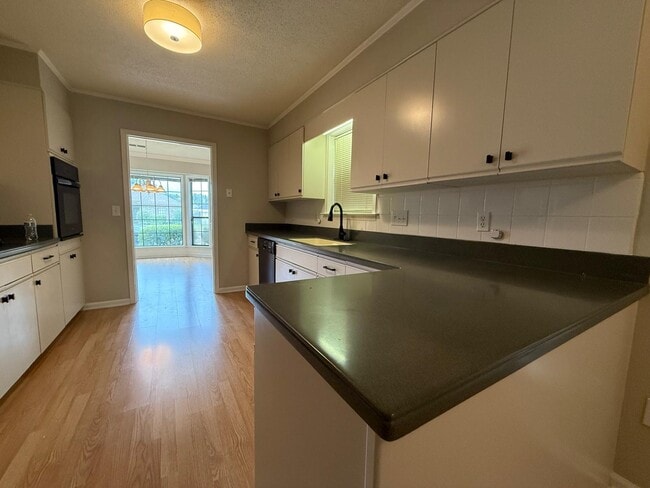 Photo - 3916 Elm Ave