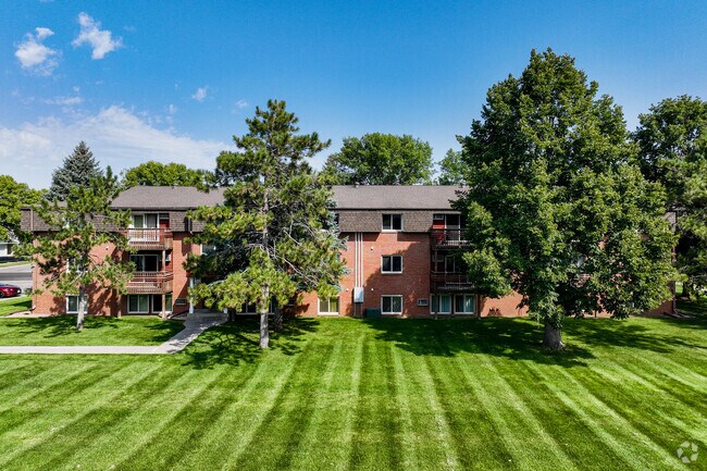 Stearnsway Apartments