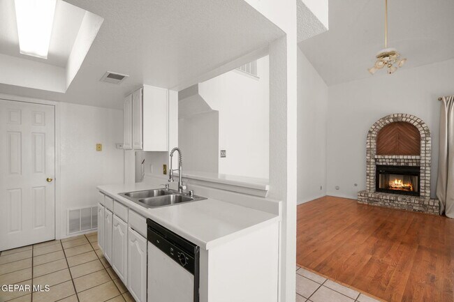 Photo - 4612 Loma Grande Dr