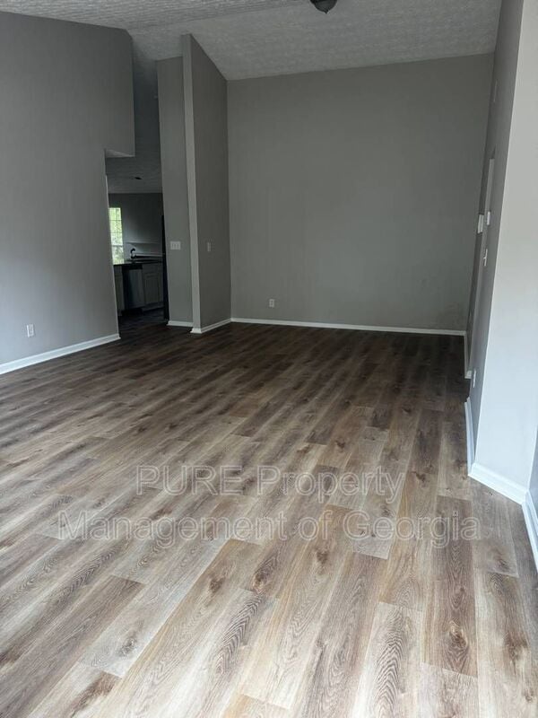 Photo - 3181 Kings Glen Dr