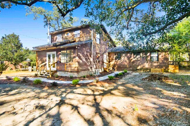 Photo - 525 Lakewood Rd