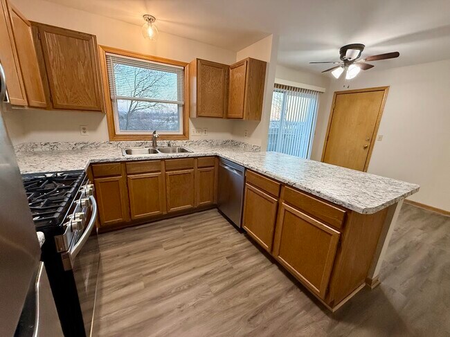 Photo - 2042 Cliff Alex Ct S Unidad 3