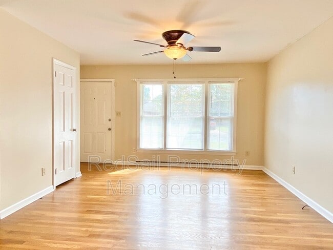 Photo - 729 Milton Dr