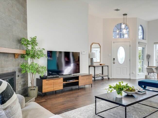 Photo - 4219 Bendwood Ln