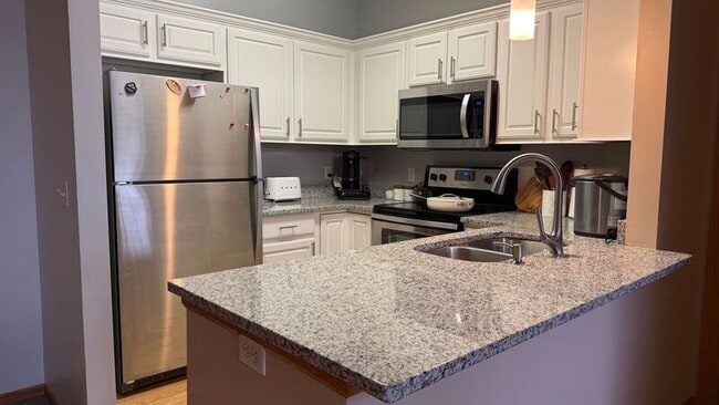 Photo - 6612 Olive Ln N