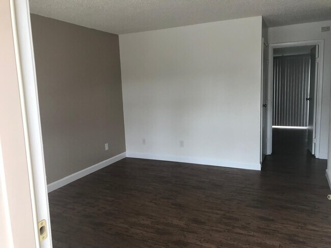 Photo - 2225 N Howard St Unidad Apt 1