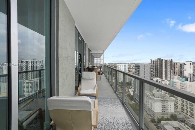 Photo - 79 SW 12th St Unit 3110-S