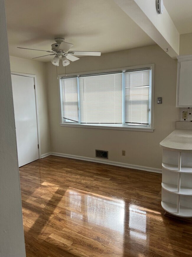 Photo - Amazing 3 Bedrooms with Rec Room Single Family in an Excellent Neighborhood!