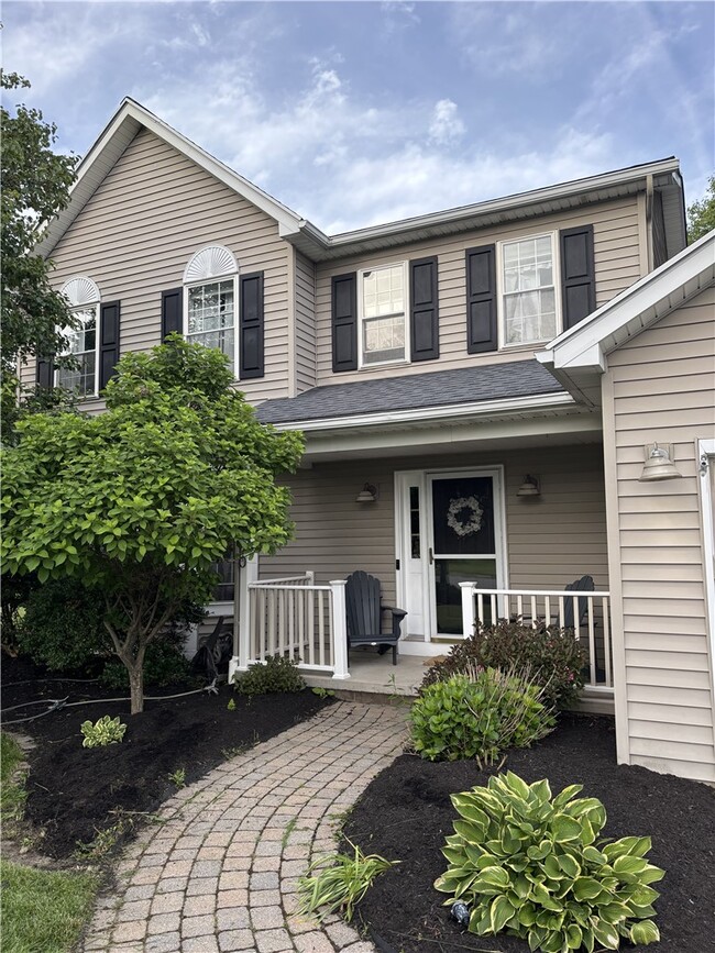 Photo - 390 Everwild Ln