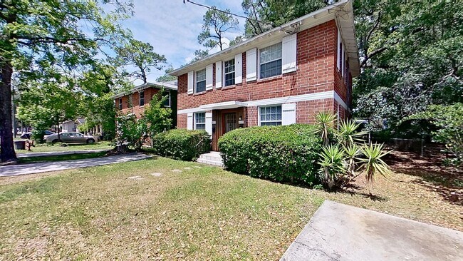 3233-3235 Post St