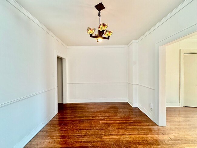 Photo - 1 Bedroom, 1 Bath Apartment - East Dallas