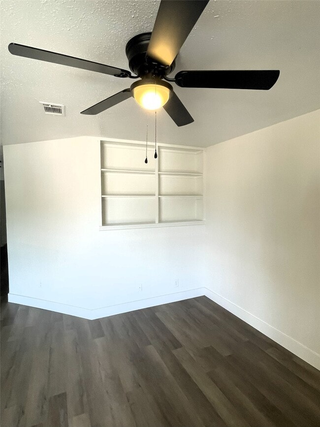 Photo - 741 James St Unit 202