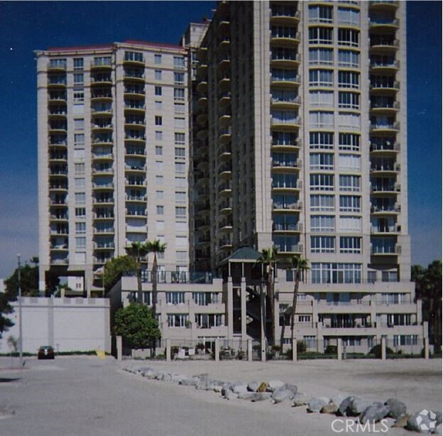 Building Photo - 850 E Ocean Blvd Unit 412 Rental