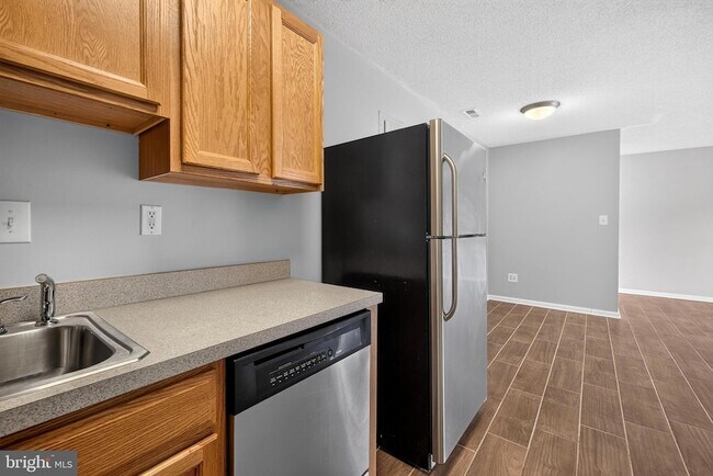 Photo - 625 Chesapeake St SE Unit 301