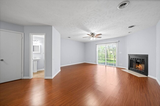 Photo - 2 Bedroom Condo For Rent Near Post!