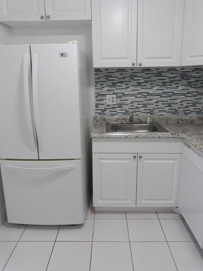 Photo - 16751 NE 9th Ave Unit 401