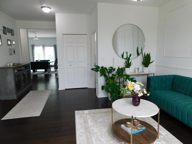 4446 Christina Dr