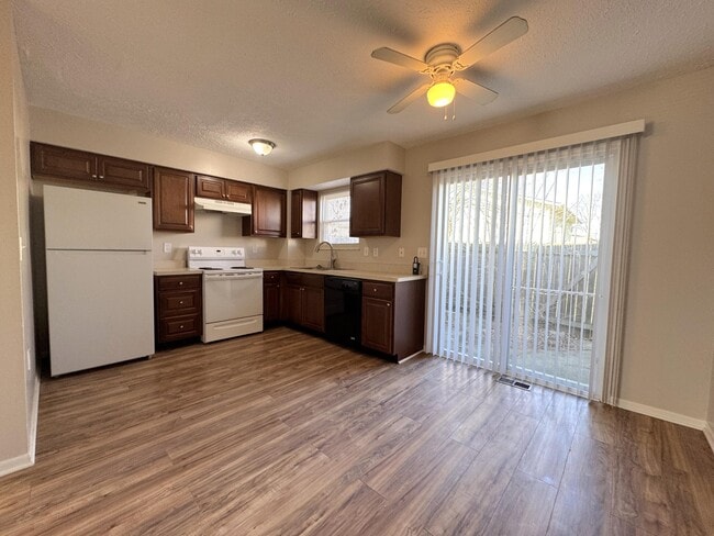 Photo - 2722 Walden Bluff Ct