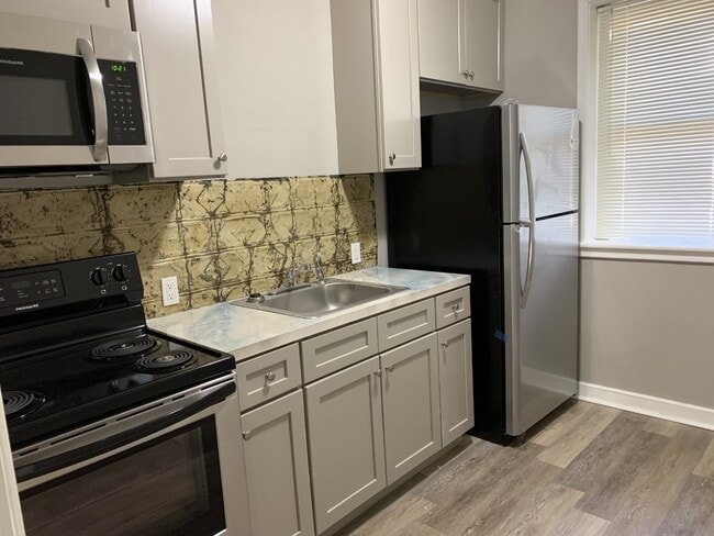 Kitchen all new appliances - 1002 S National Ave Unit apt 3