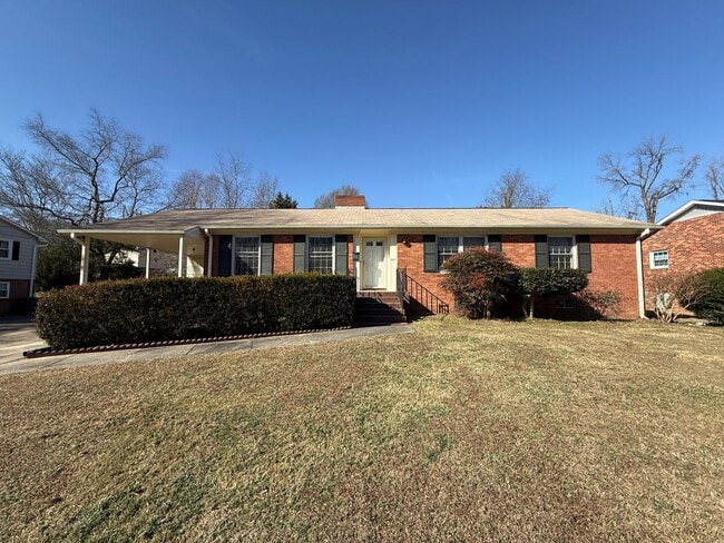 Building Photo - 2841 Deerwood Dr