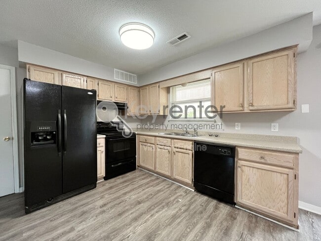 Photo - 801 Ely Rd