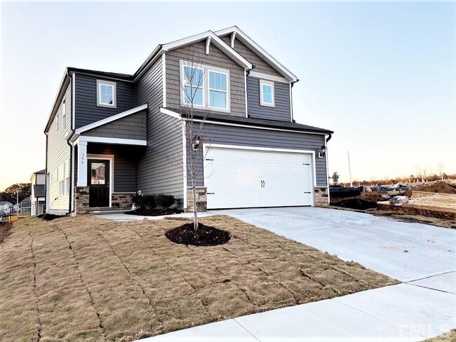 Building Photo - 4 Bedroom Single Family for Rent Rental