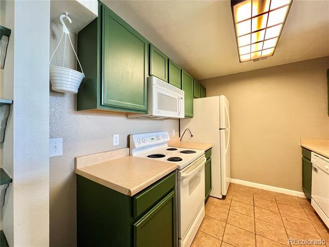 Building Photo - 7440 S Blackhawk St Unit 13105 Rental