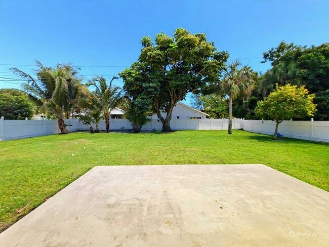 Photo - 1180 SW 17th St