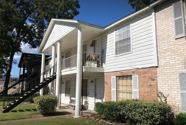 Dayton Villa Apt