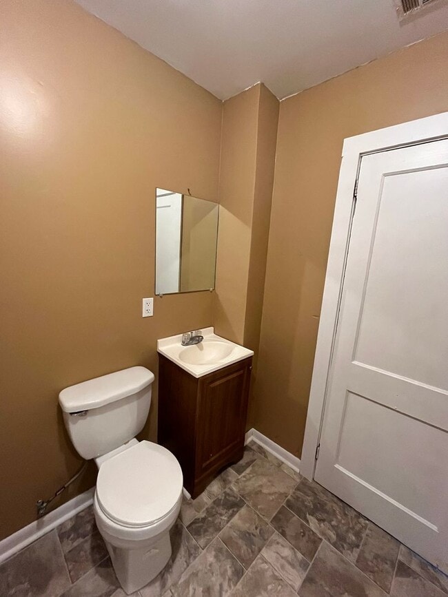 Photo - 3330 Iantha St