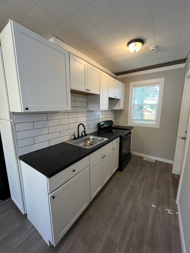 Building Photo - 15-17 5th Street Unit 15 5th Street