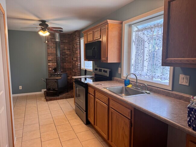 Photo - 10486 Melms Rd