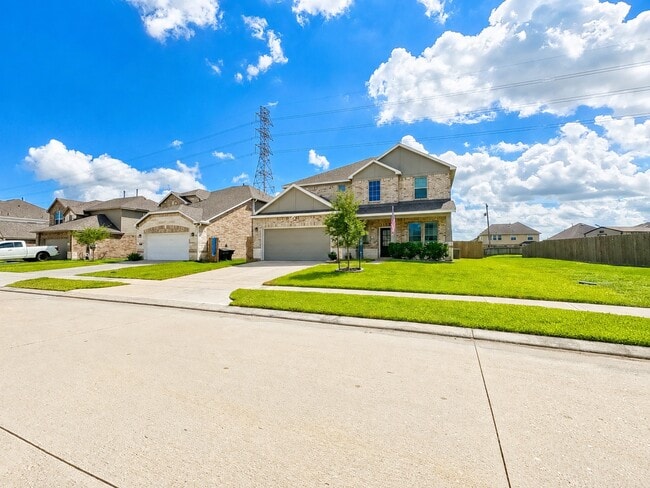Building Photo - 377 Selah Ct