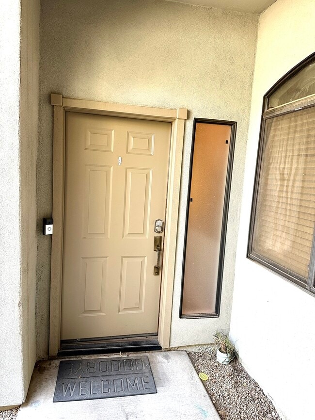 Photo - Gorgeous 2 bedroom / 2 bath condo in The Enclave